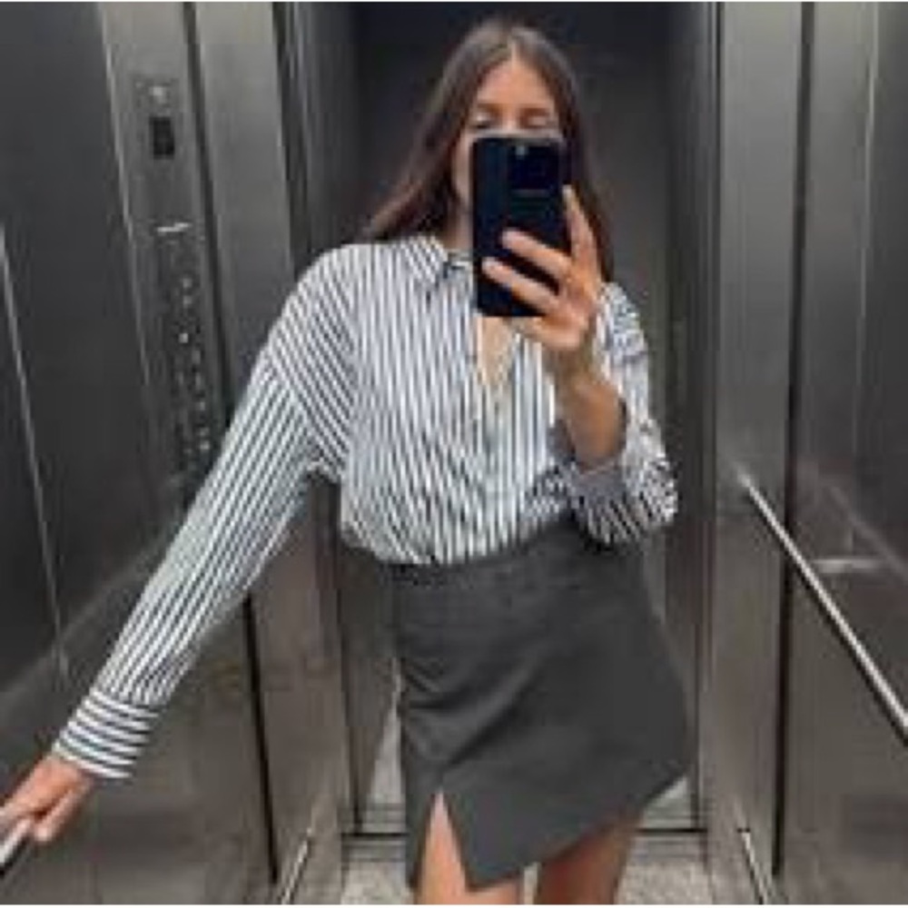 Zara White & Navy Blue Striped Metallic Trim Button Up Cotton Blend Blouse